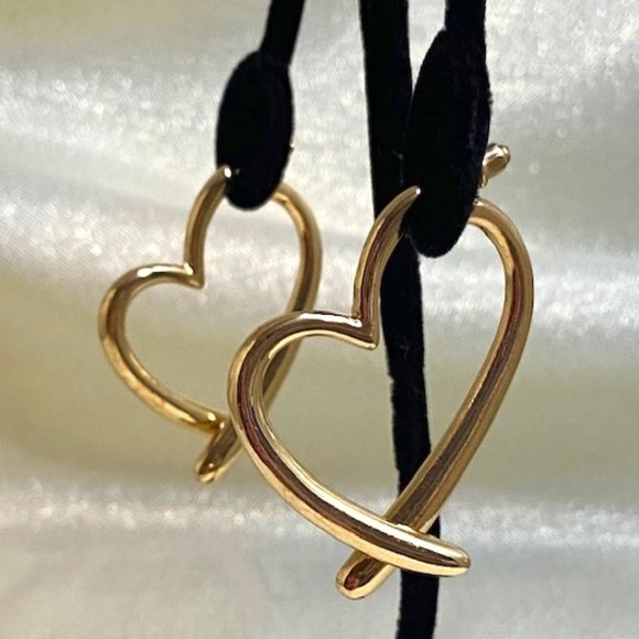 💖Two Part Gold Tone Heart Earrings. Fun to wear! /E - Picture 3 of 4